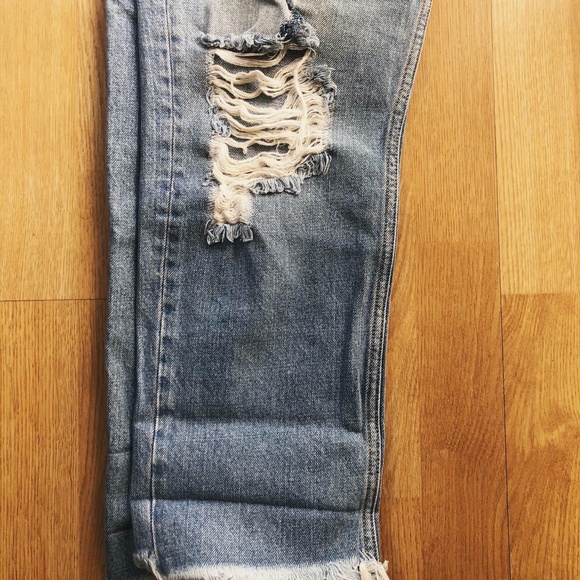 Hidden Jeans Distressed Raw Hem Denim - Picture 3 of 4